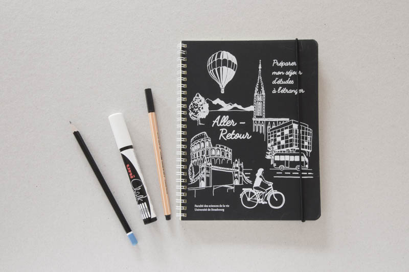 Carnet sérigraphié en encre ardoise avec stylo-craie